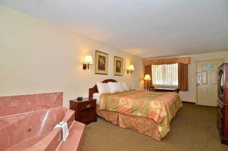 Econo Lodge Inn & Suites Fort Oglethorpe Zewnętrze zdjęcie